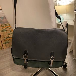 Louis Vuitton Messenger Bag
